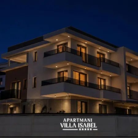 شقة Isabel - Luxury With Heated Pool & Sea View *