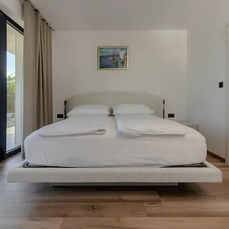Apartment Isabel Opatija - Luxury With Pool & Sea View Opatija