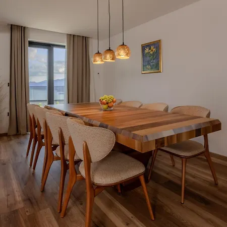 شقة Isabel Opatija - Luxury With Pool & Sea View أوباتيا