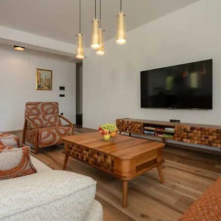 شقة Isabel Opatija - Luxury With Pool & Sea View *