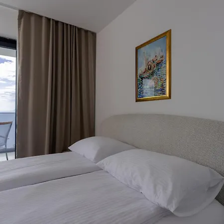 Isabel Opatija - Luxury With Pool & Sea View Opatija