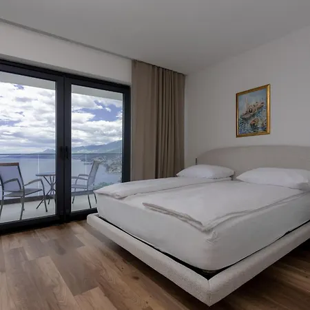 شقة Isabel Opatija - Luxury With Pool & Sea View