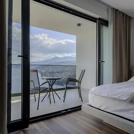 Isabel - Luxury With Heated Pool & Sea View أوباتيا