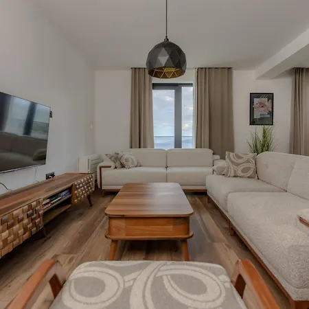 Apartment Isabel Opatija - Luxury With Pool & Sea View