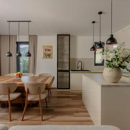 شقة Isabel Opatija - Luxury With Pool & Sea View *