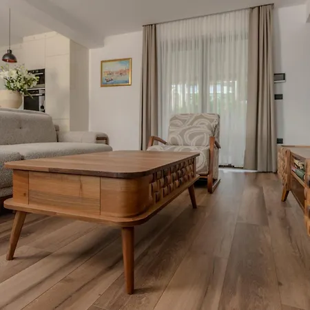 Isabel Opatija - Luxury With Pool & Sea View شقة