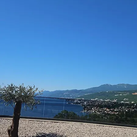 Isabel Opatija - Luxury With Pool & Sea View Apartment Opatija